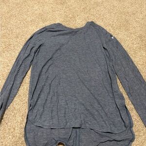 Under Armour Women's Heathered Gray Long Sleeve Tee